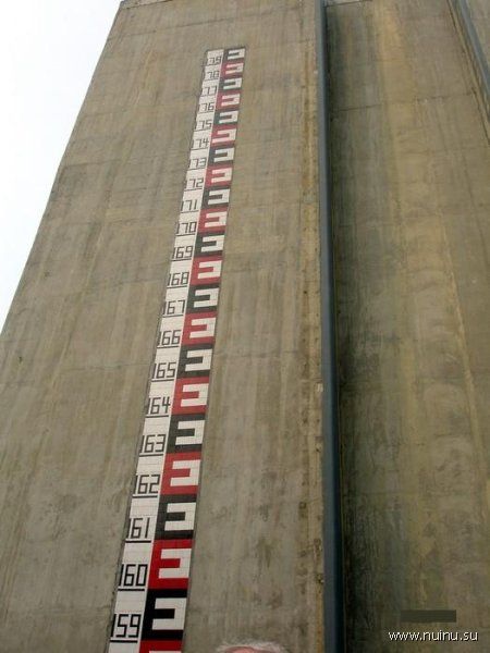 Самая большая плотина в мире (18 фото)