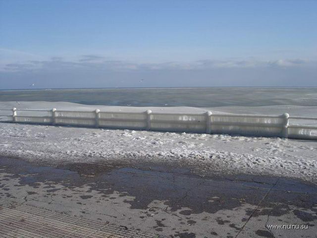 Замерзшее море (12 фото)