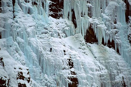 Замерзшие водопады (13 фото)