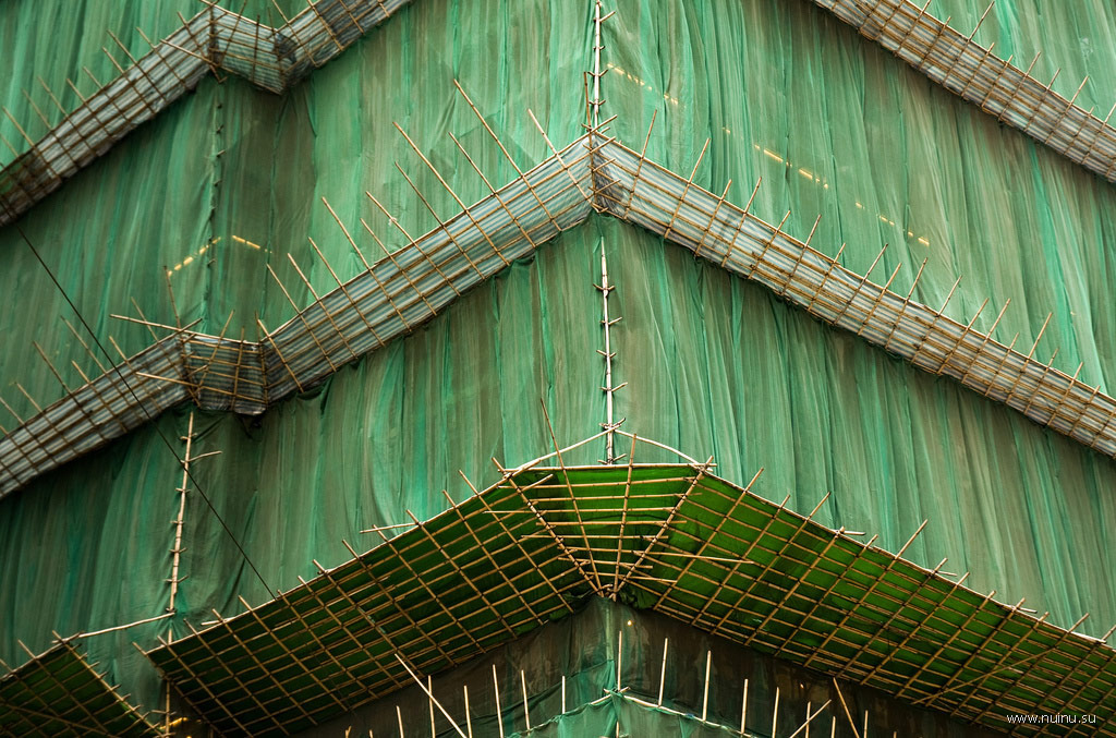 Строительные леса из бамбука (14 фото)