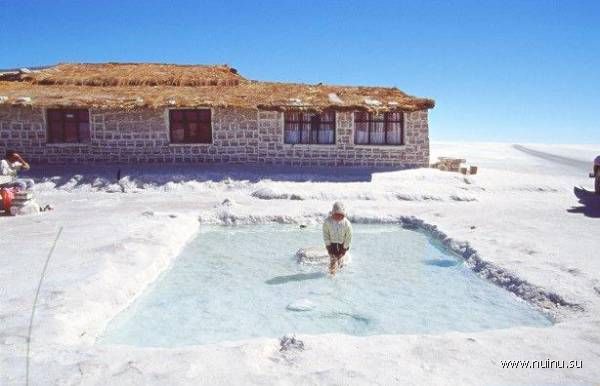 Соляной отель в Боливии (11 фото)
