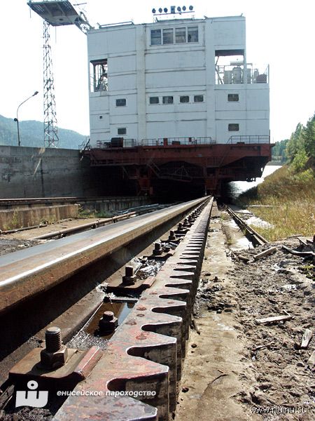 Лифт для кораблей на Красноярской ГЭС (26 фото)