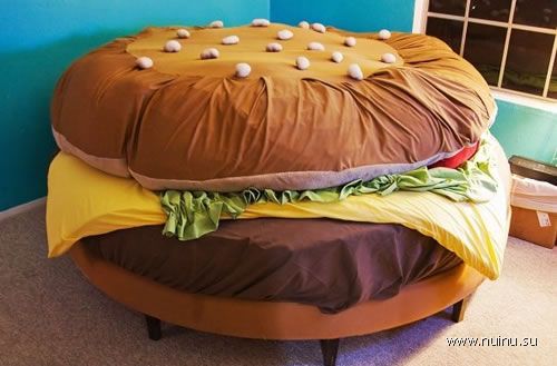 Кровать-гамбургер (5 фото)